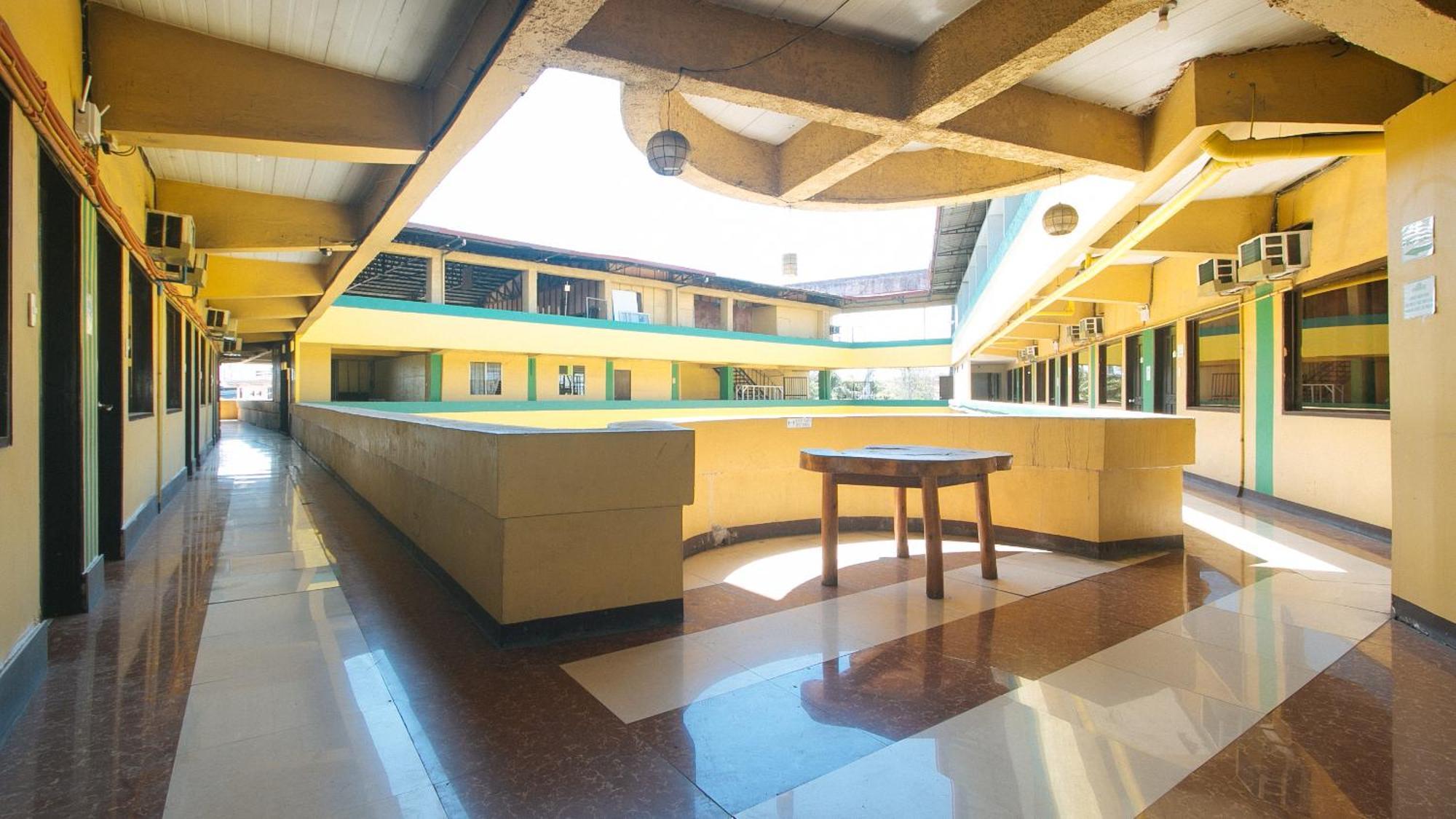 Reddoorz Near Sm City Muntinlupa San Pedro  Экстерьер фото
