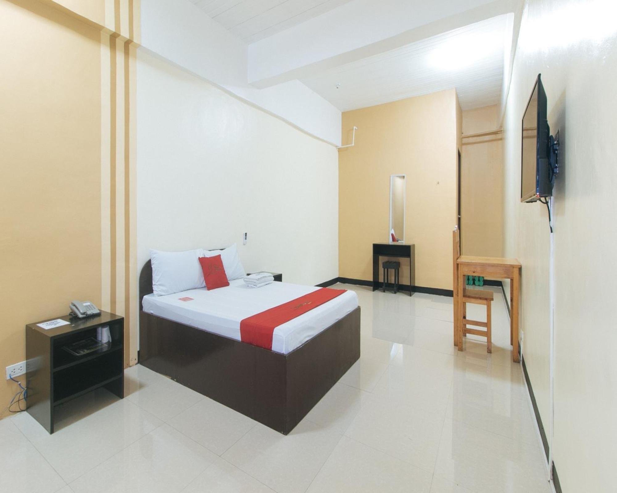 Reddoorz Near Sm City Muntinlupa San Pedro  Экстерьер фото