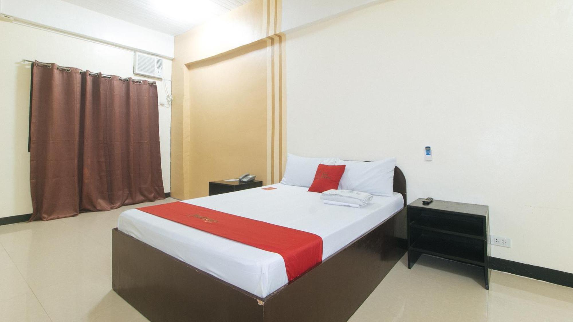 Reddoorz Near Sm City Muntinlupa San Pedro  Экстерьер фото