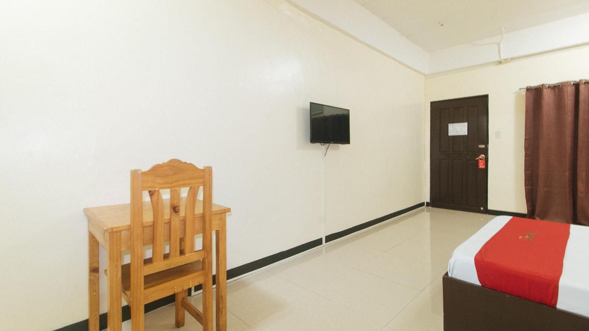 Reddoorz Near Sm City Muntinlupa San Pedro  Экстерьер фото
