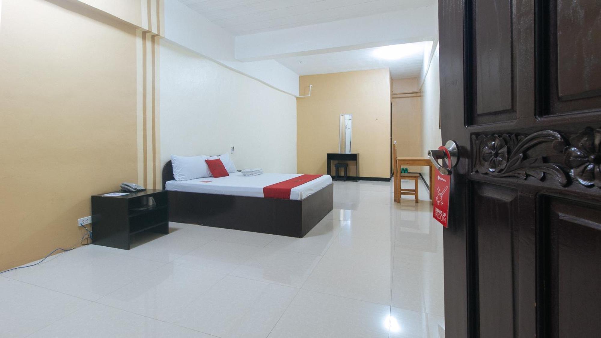 Reddoorz Near Sm City Muntinlupa San Pedro  Экстерьер фото