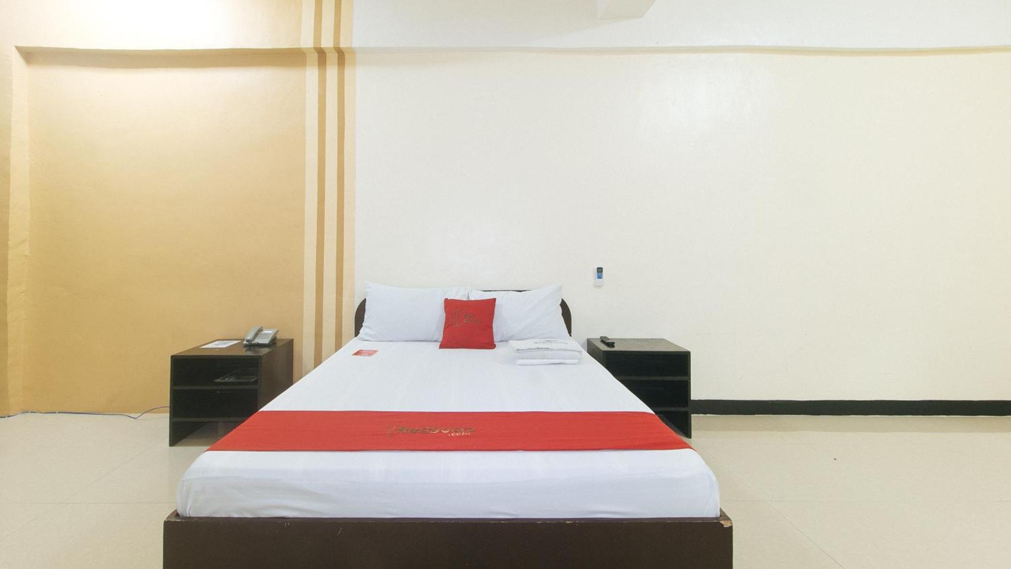 Reddoorz Near Sm City Muntinlupa San Pedro  Экстерьер фото